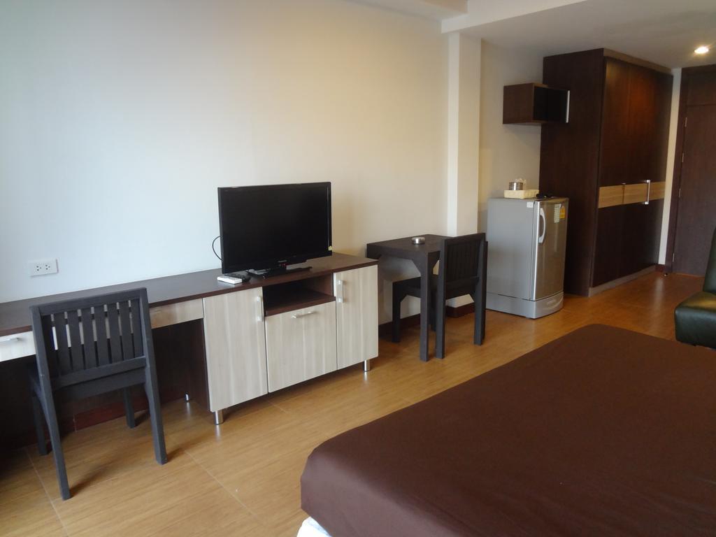 Sleep Tight Hotel Jomtien Beach Buitenkant foto