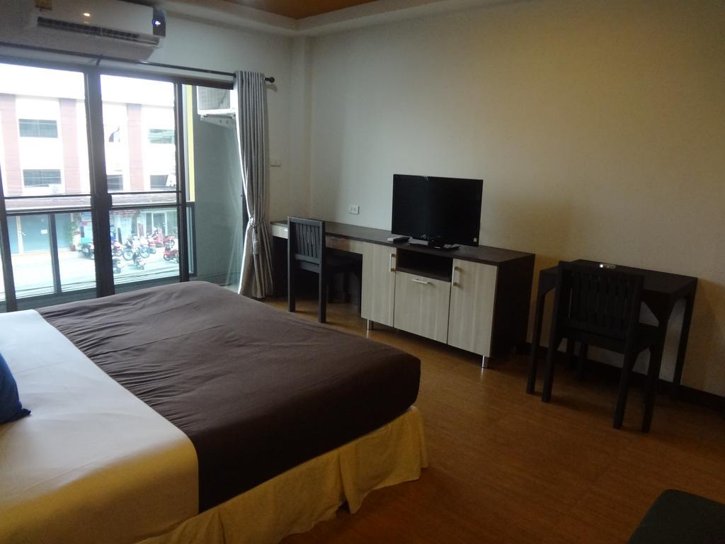 Sleep Tight Hotel Jomtien Beach Buitenkant foto