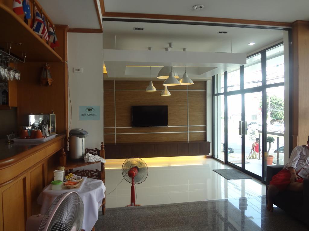 Sleep Tight Hotel Jomtien Beach Buitenkant foto
