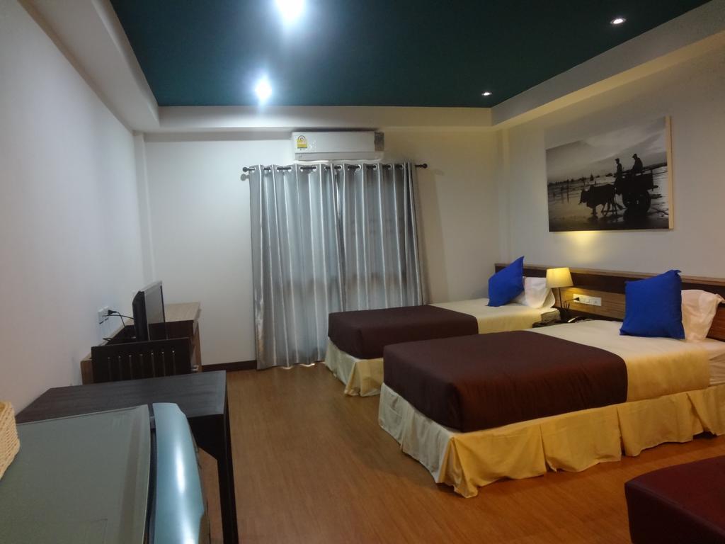 Sleep Tight Hotel Jomtien Beach Buitenkant foto