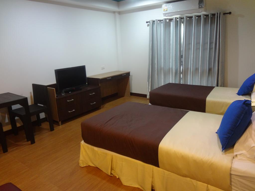 Sleep Tight Hotel Jomtien Beach Buitenkant foto