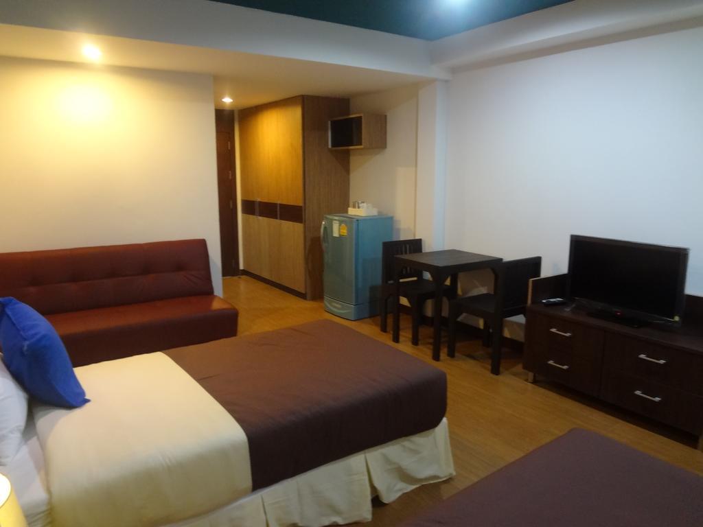 Sleep Tight Hotel Jomtien Beach Buitenkant foto