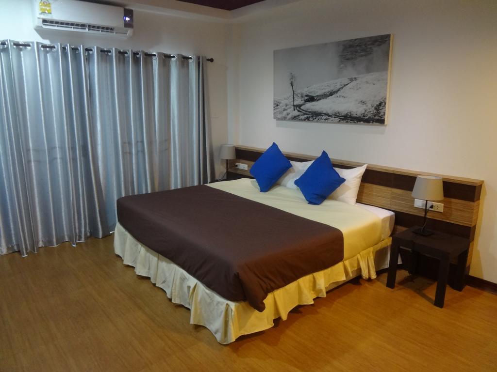 Sleep Tight Hotel Jomtien Beach Buitenkant foto