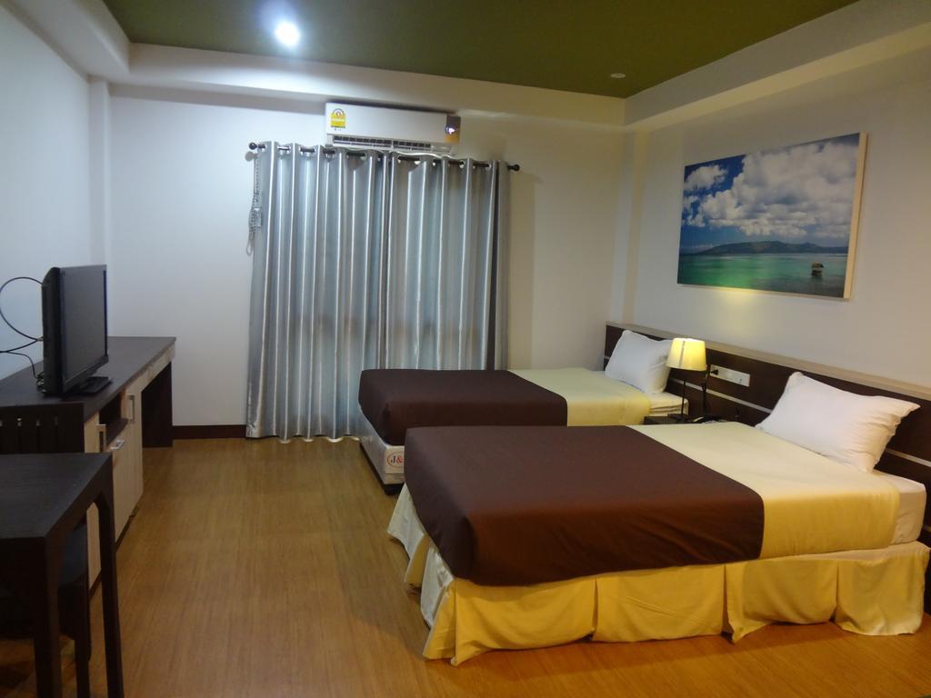 Sleep Tight Hotel Jomtien Beach Buitenkant foto
