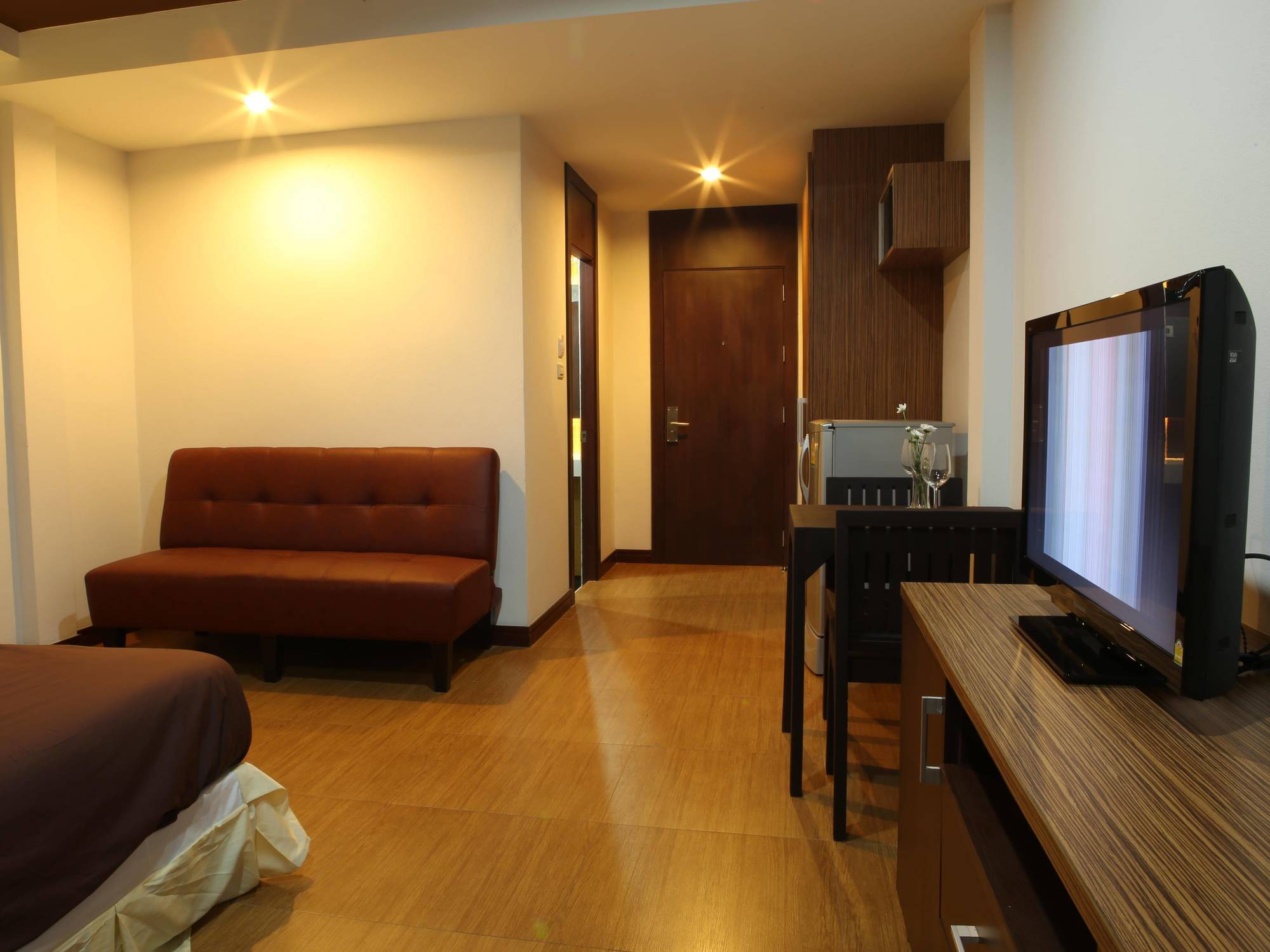 Sleep Tight Hotel Jomtien Beach Buitenkant foto