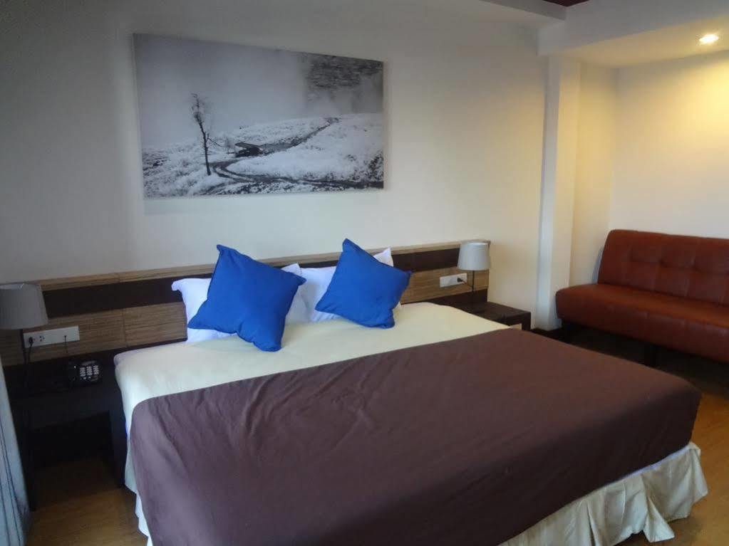 Sleep Tight Hotel Jomtien Beach Buitenkant foto